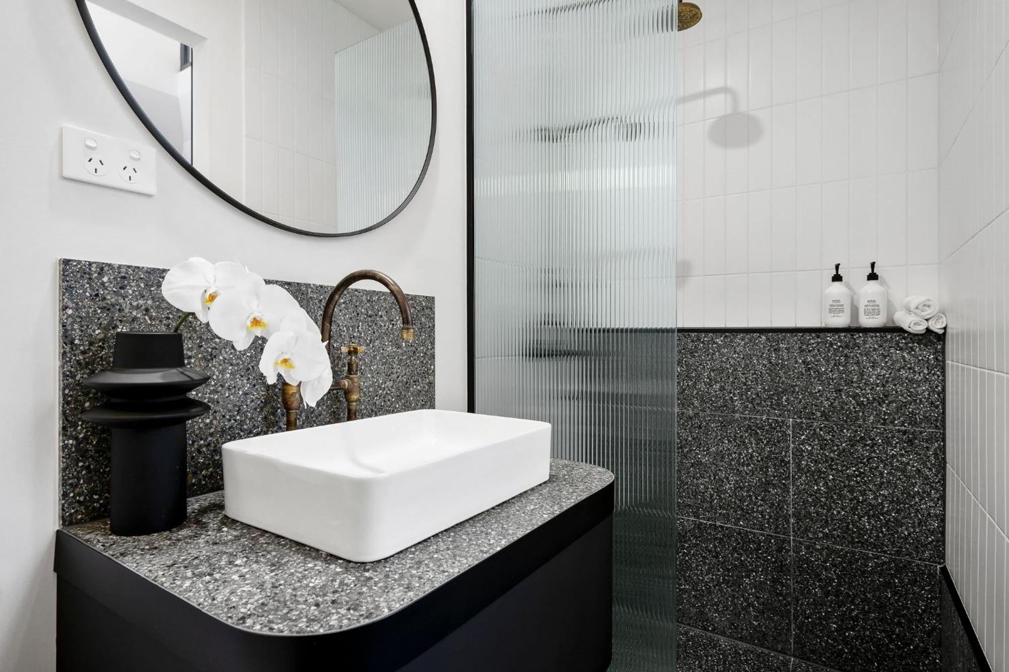 The Electric Hotel Geelong Esterno foto
